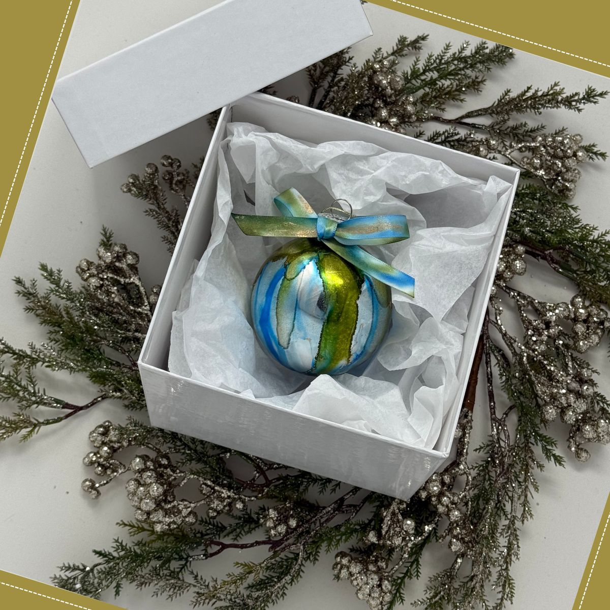 An Heirloom Christmas, Alcohol Ink Ornament Workshop
